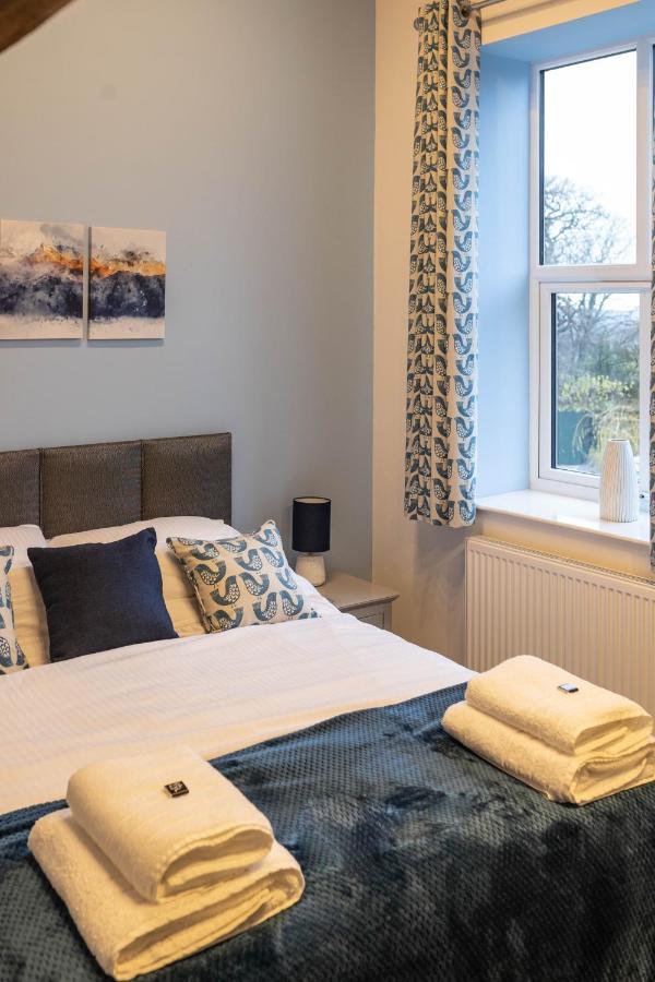 Caer Fedwen Barns Clwyd Cottage Two Bed, Barn Conversion With Private Hot Tub Bodfari Exterior photo